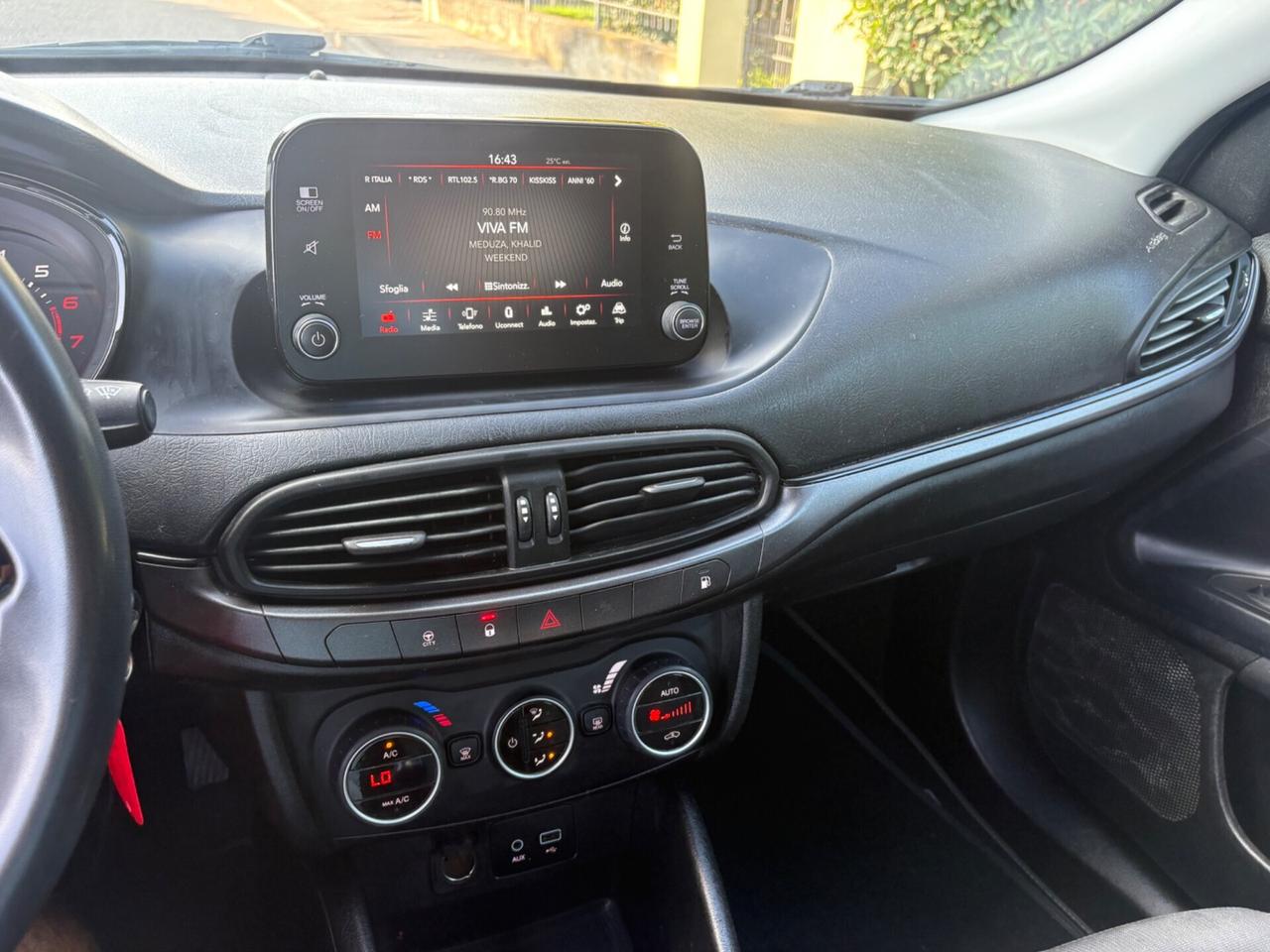 Fiat Tipo 1.4 T-Jet 120CV GPL SW Lounge