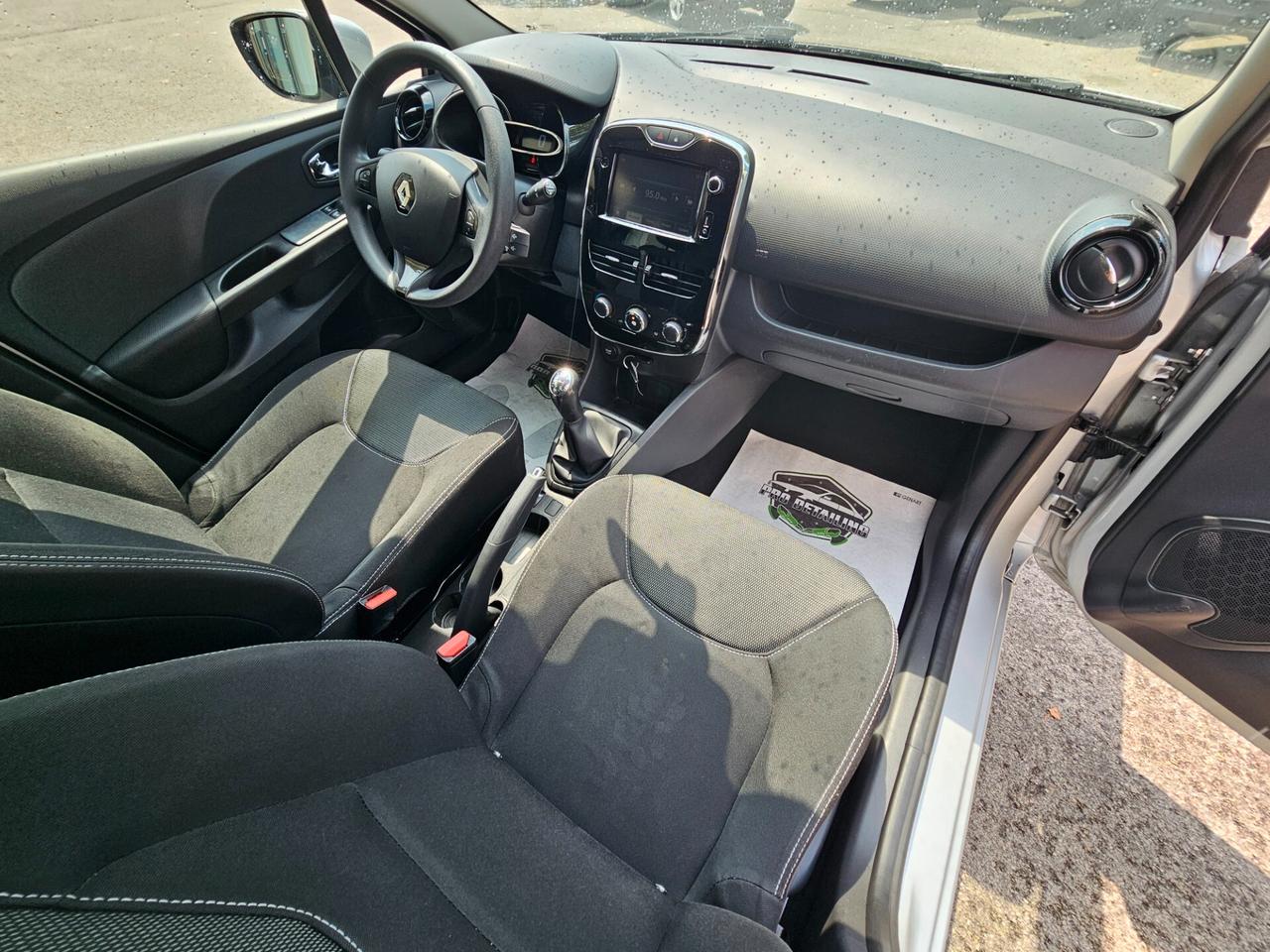 Renault Clio 1.2 75CV 5 porte - Neopatentati
