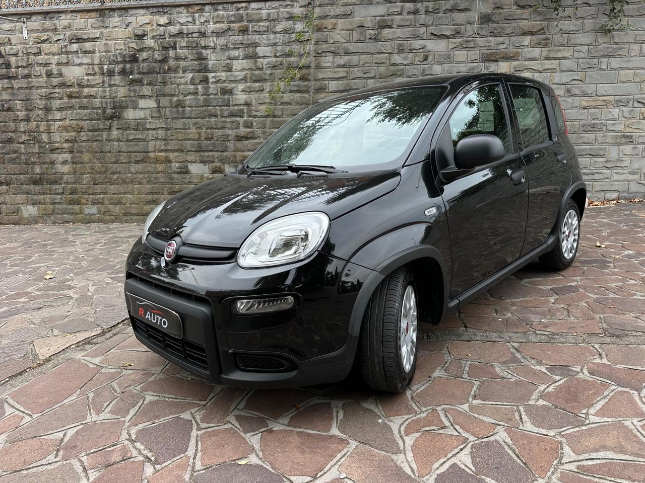 Fiat Panda 1.0 FireFly S&S Hybrid Garmin