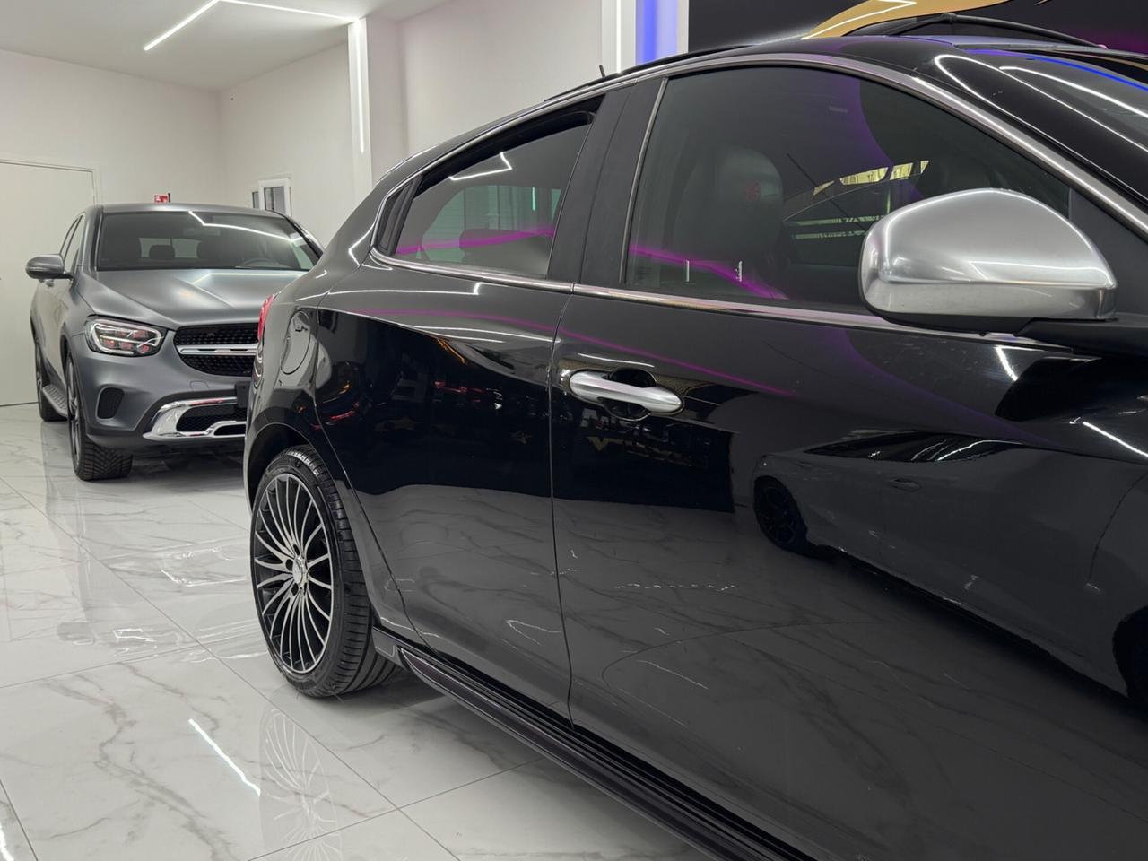 Alfa Romeo Giulietta 2.0 JTDM Exclusive-Iper Full