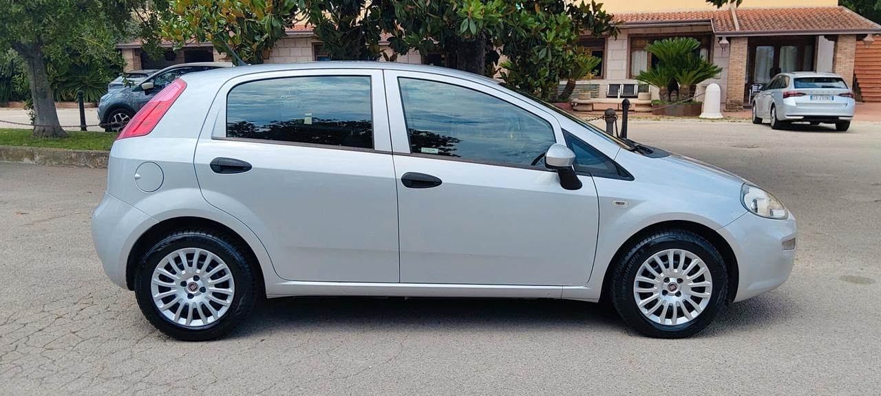 Fiat Punto 1.3 MJT II S&S 95 CV 5 porte Street