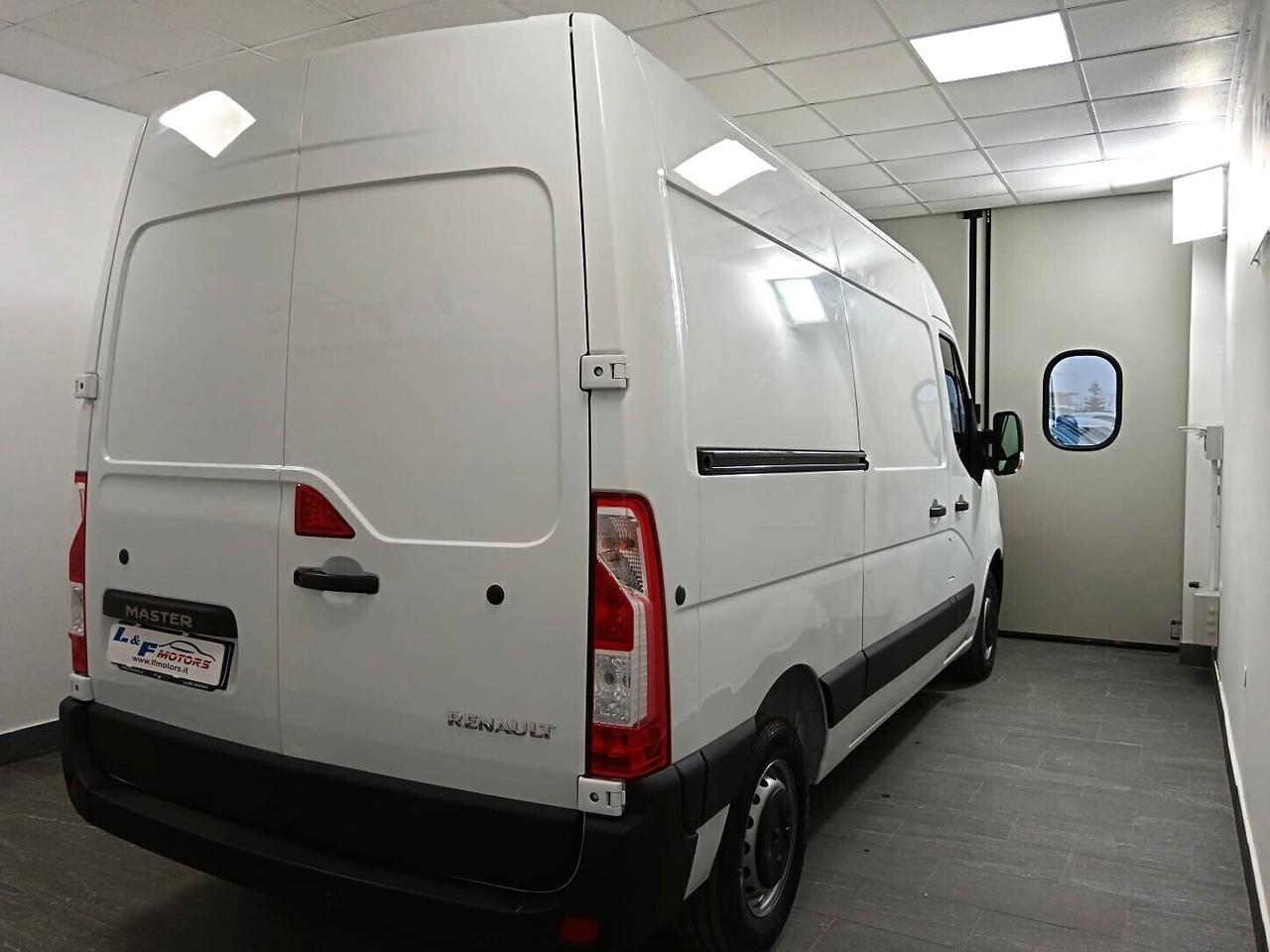 RENAULT MASTER 2.3