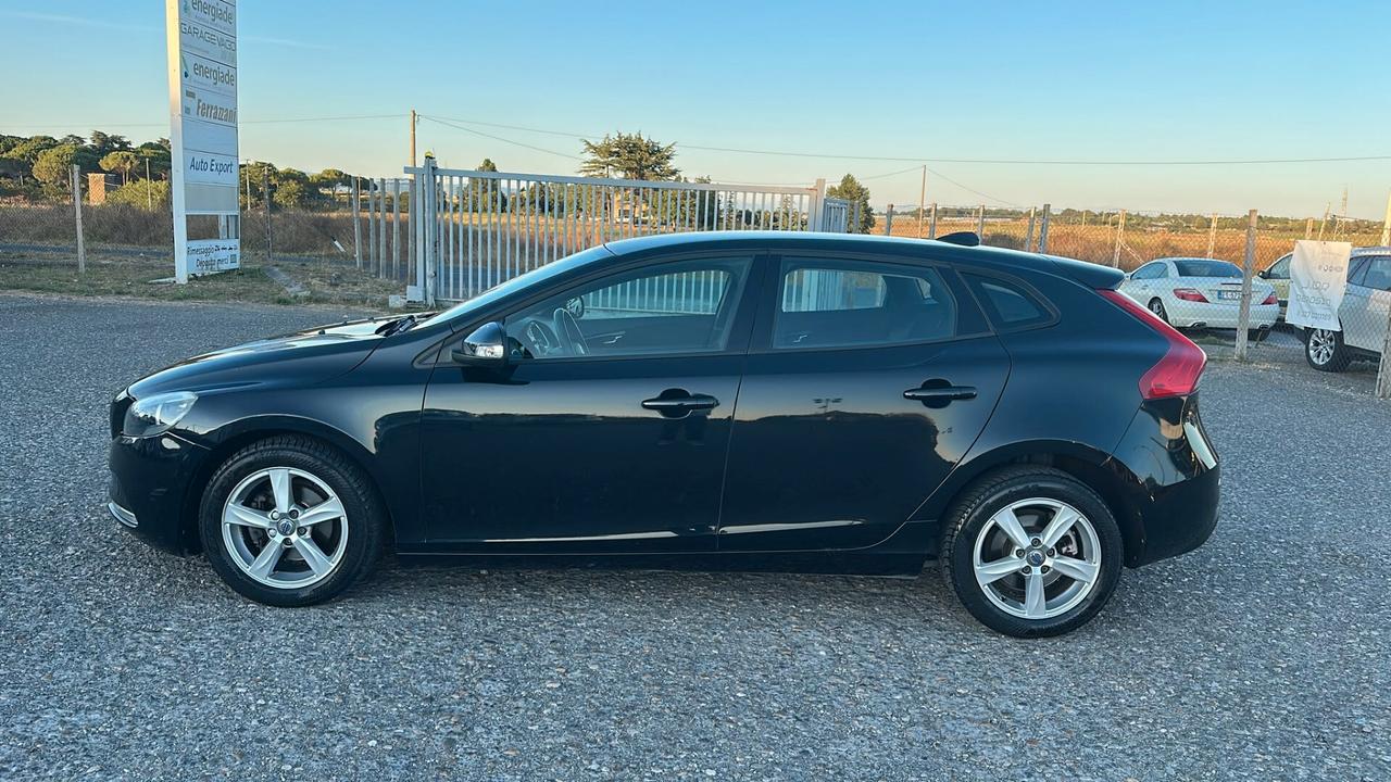 Volvo V40 D2 1.6 Momentum