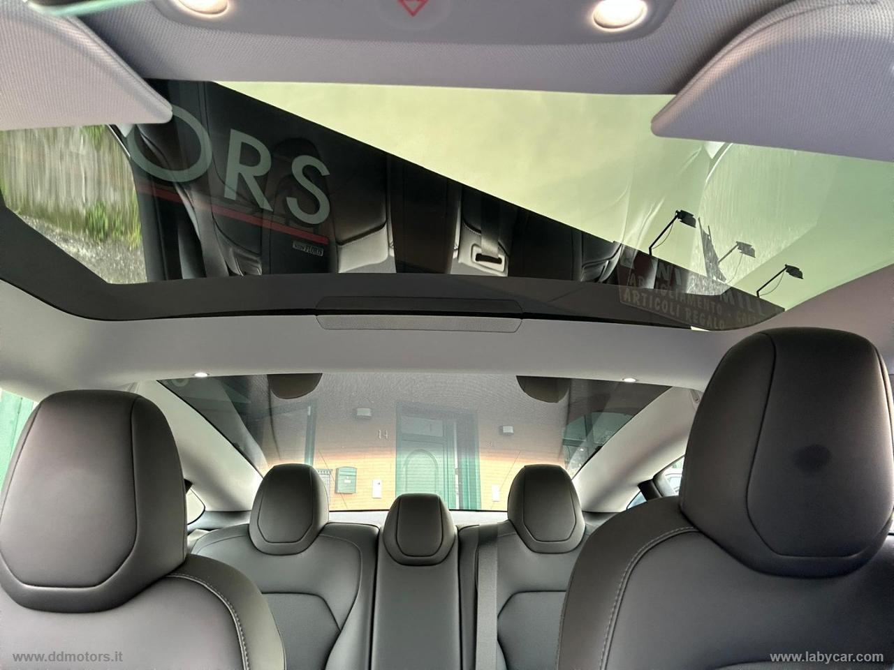 TESLA Model 3 NV35 RWD Premium 400 KM AUTONOMIA