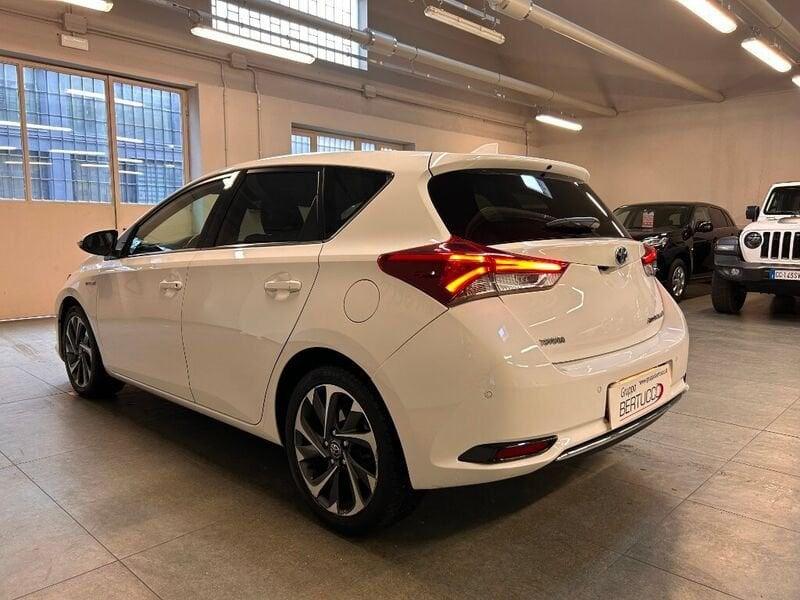 Toyota Auris 1.8 Hybrid Lounge