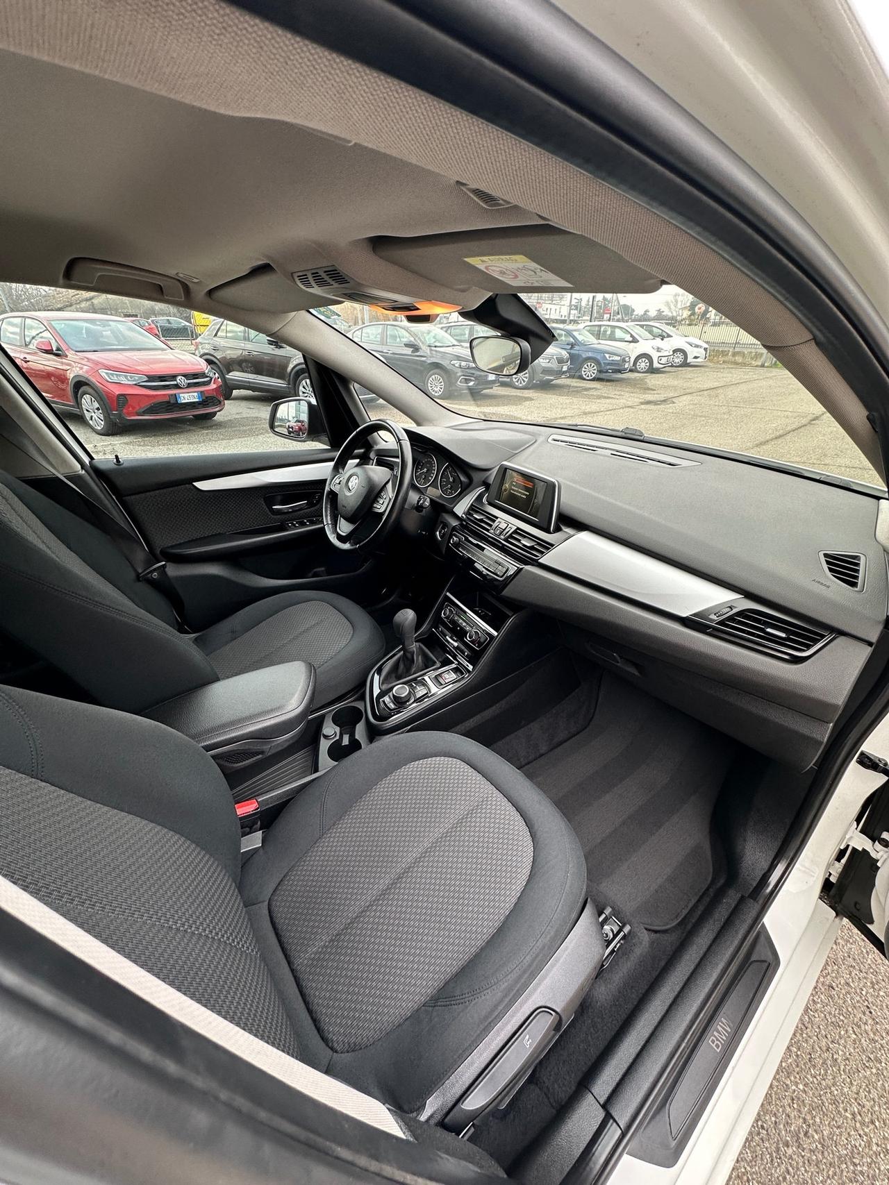 Bmw 216 218i Active Tourer Advantage - 2016