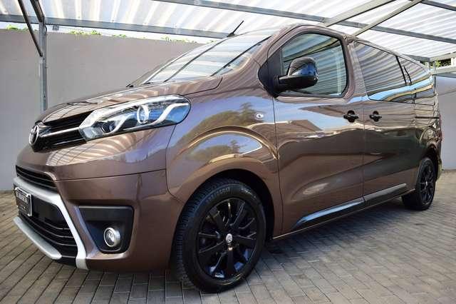Toyota Proace Verso 2.0D 177 cv L2 Automatica Black Edition - "Autocarro N1"
