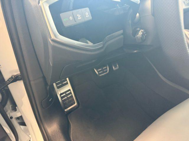 AUDI Q3 SPB 35 TDI S tronic Identity Black