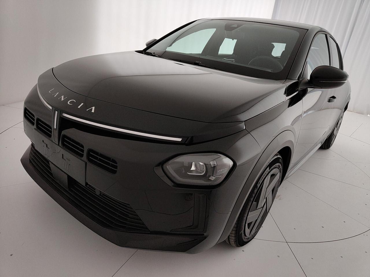 Lancia Ypsilon Hybrid e-DCT 100Cv