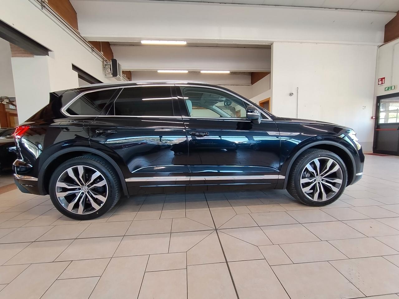 VOLKSWAGEN Touareg 3.0 V6 TDI Advanced- 2019