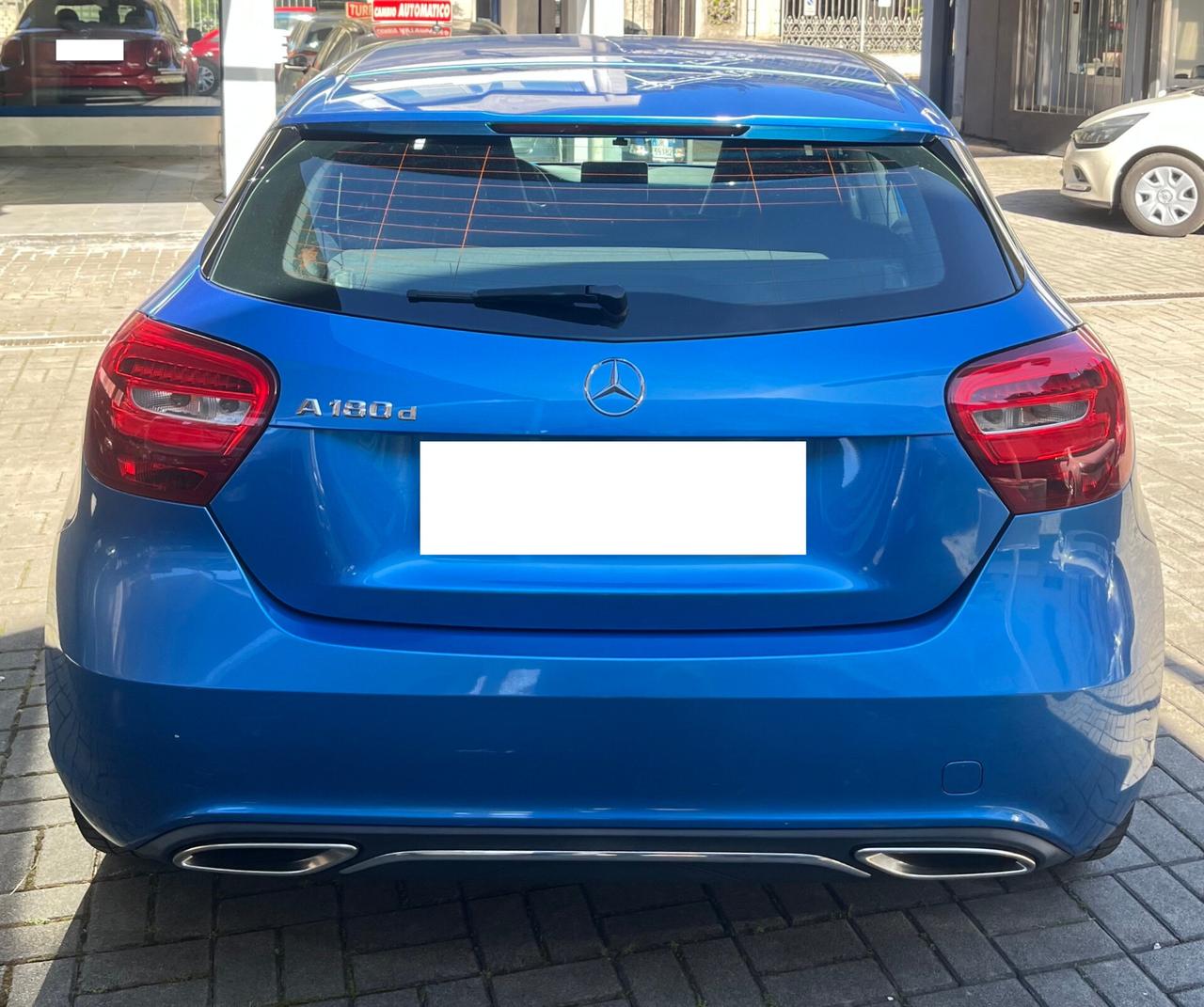 MERCEDES-BENZ A 180 D - AUTOMATIC PREMIUM - CAMBIO AUTOMATICO - ANCHE PER NEOPATENTATI - EURO 6 B