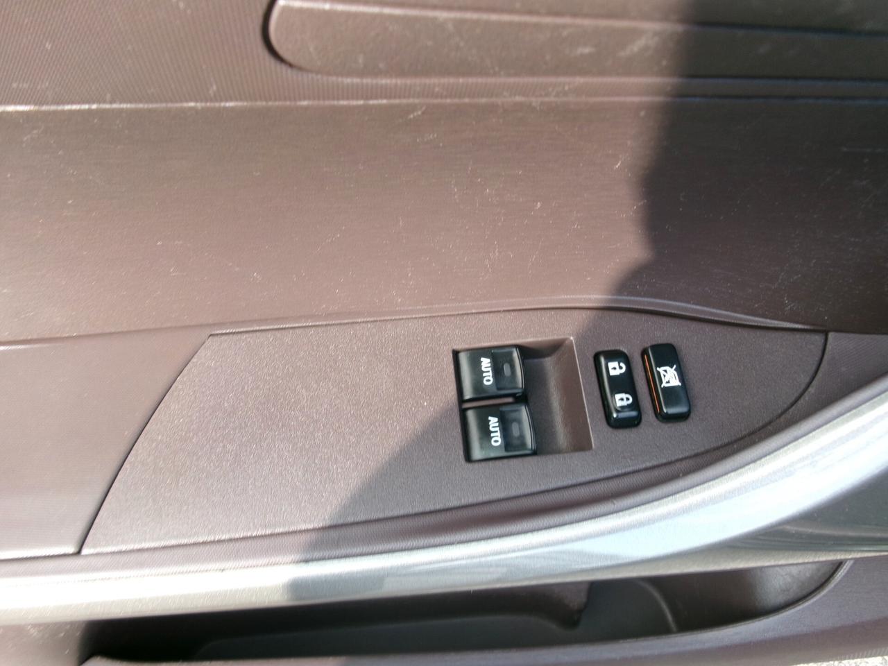 Toyota iQ 1.0 CVT MULTIDRIVE AUTOMATICA