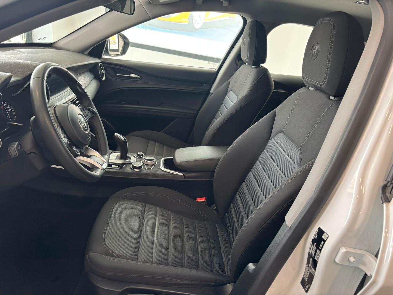 Alfa Romeo Stelvio 2.2 Turbodiesel 160 CV AT8 RWD Business