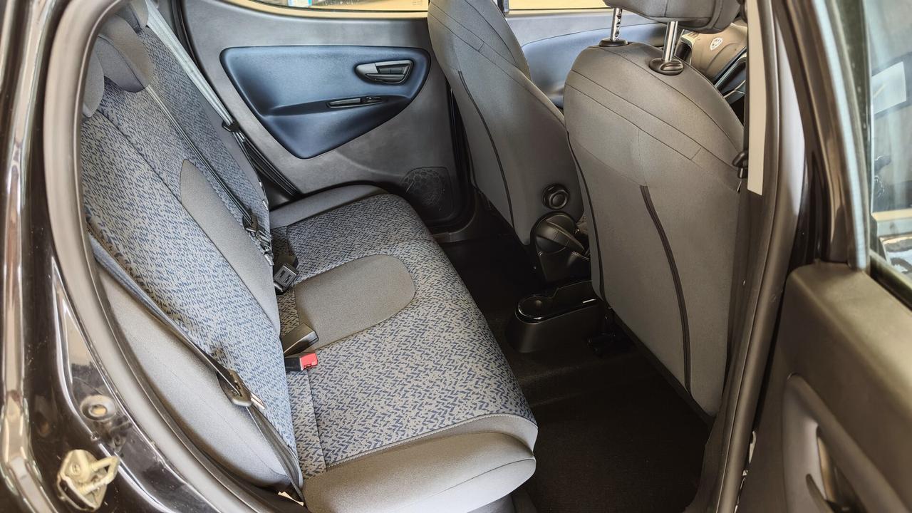 Lancia Ypsilon 1.0 Hybrid Gold