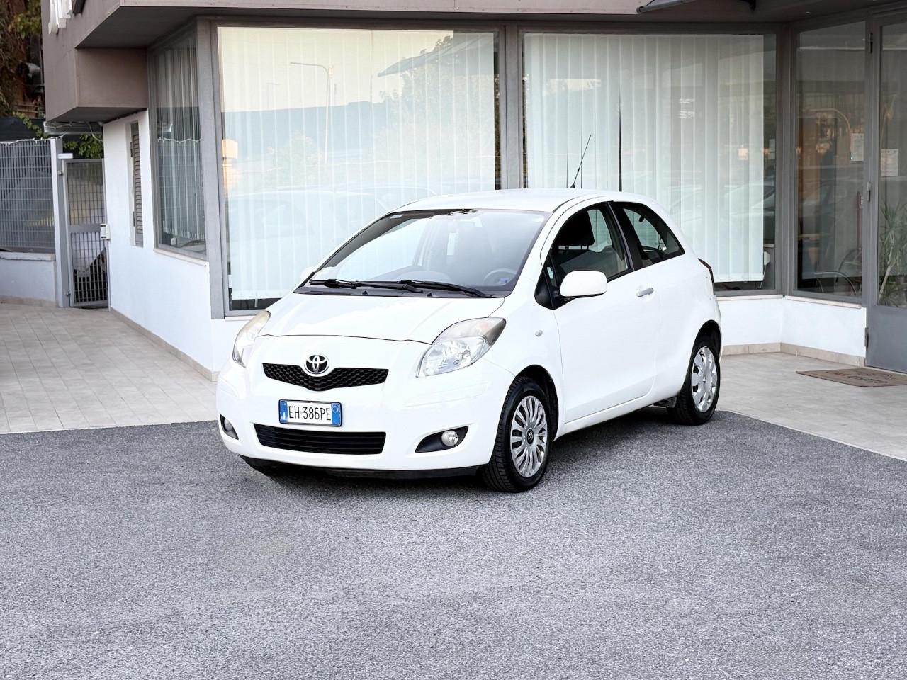 Toyota Yaris 1.0 Benzina 69CV E5 Neo - 2011