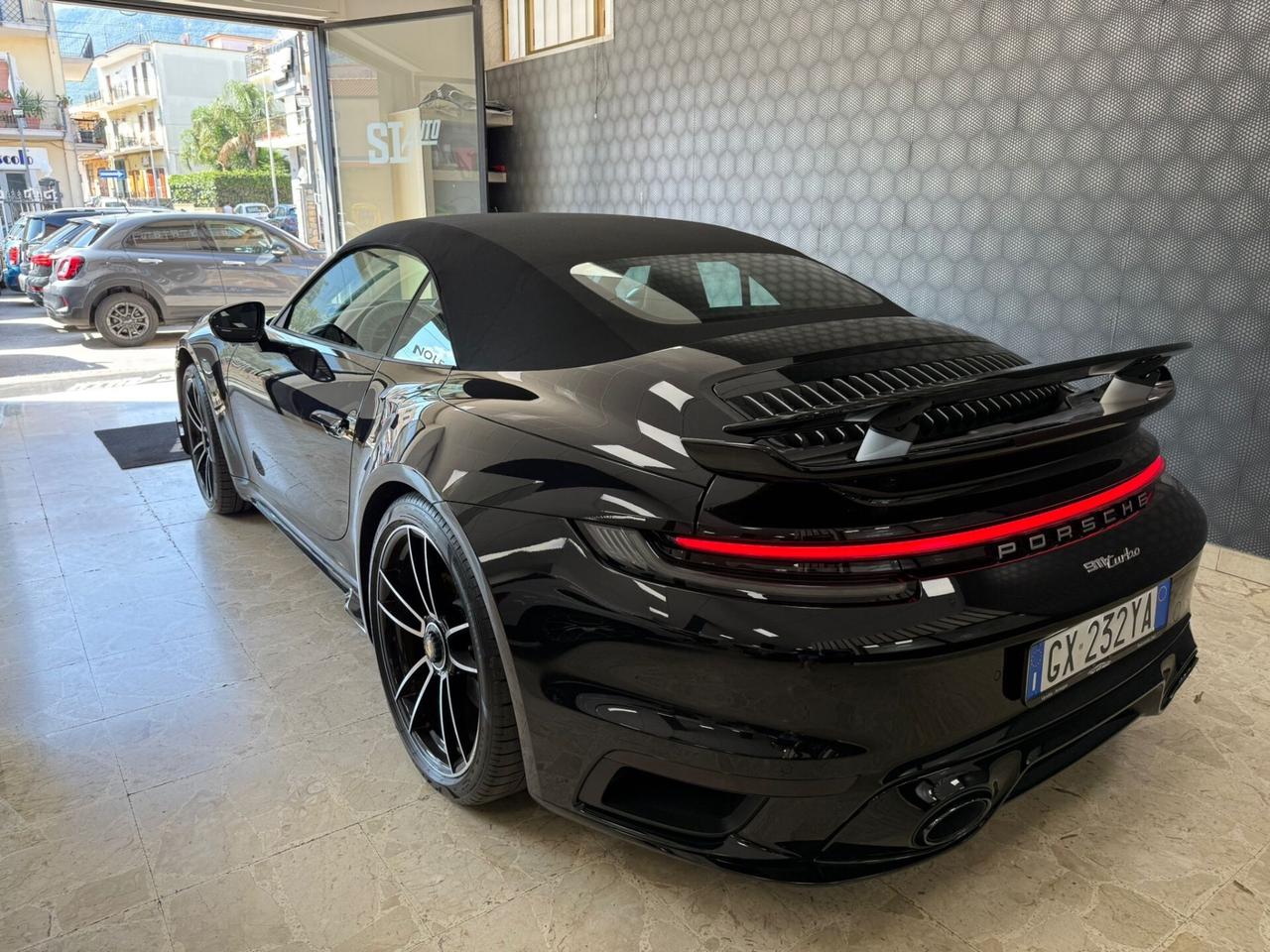 Porsche 911 Turbo Cabriolet 581cv - PACK LUX