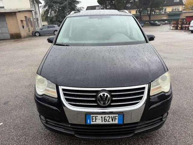 VOLKSWAGEN Touran 2.0 TDI 1.6V 7posti senza nessun lavoro da fare
