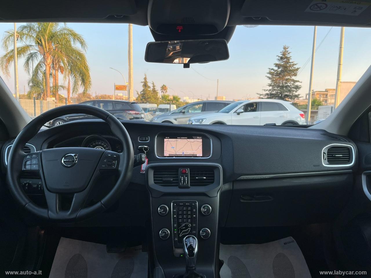 VOLVO V40 D2 Geartronic CROSS COUTRY