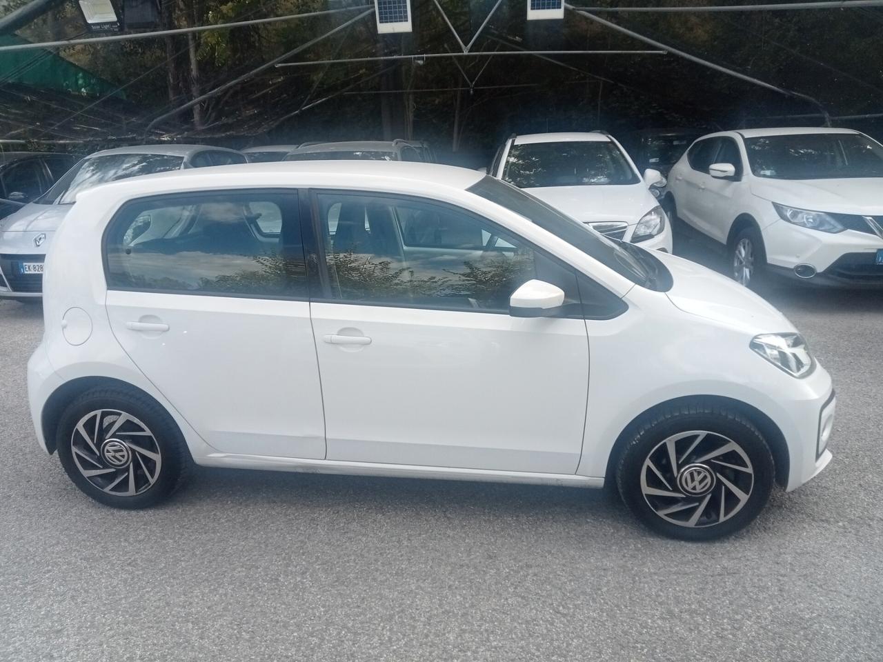 Volkswagen up! 1.0 75 CV 5p. Cambio automatico OK Neopatentati