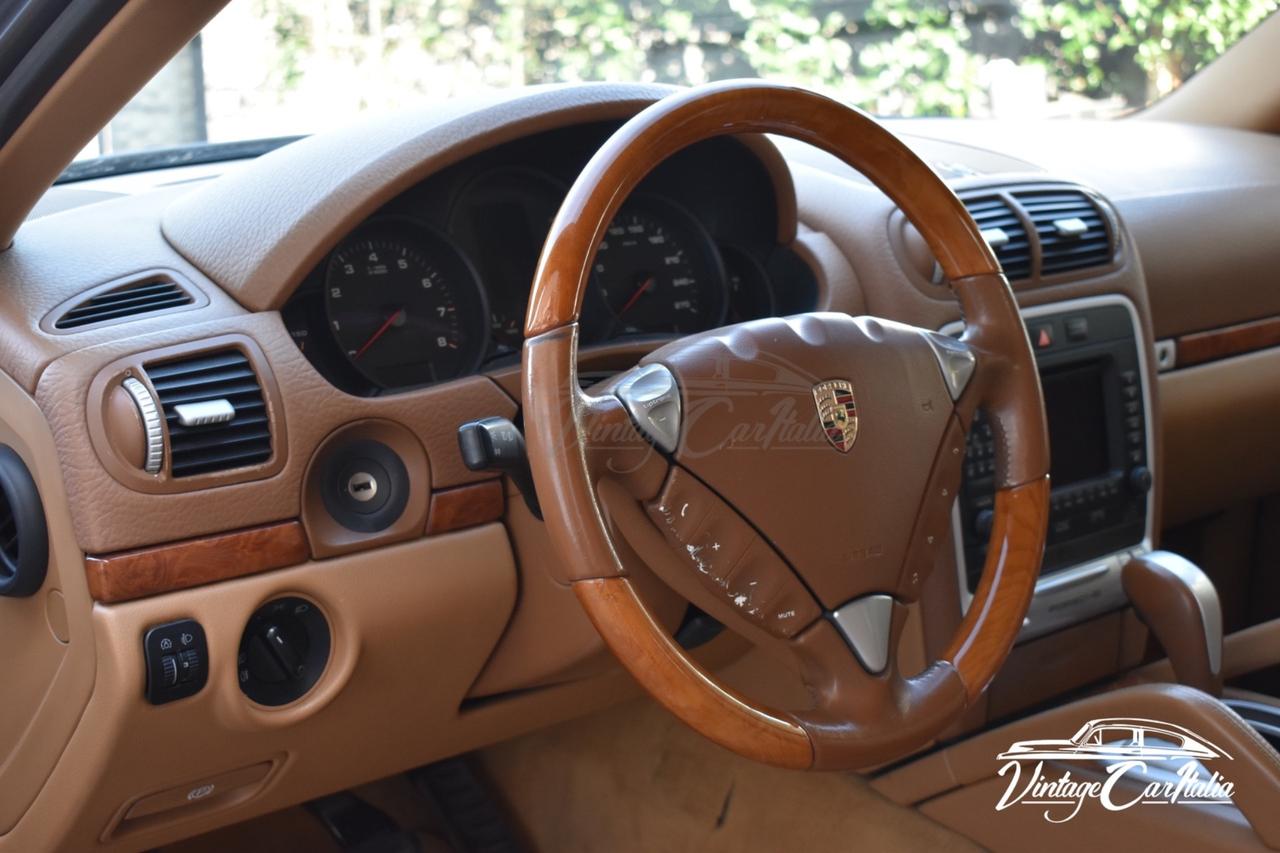 Porsche Cayenne 3.2 V6 cat