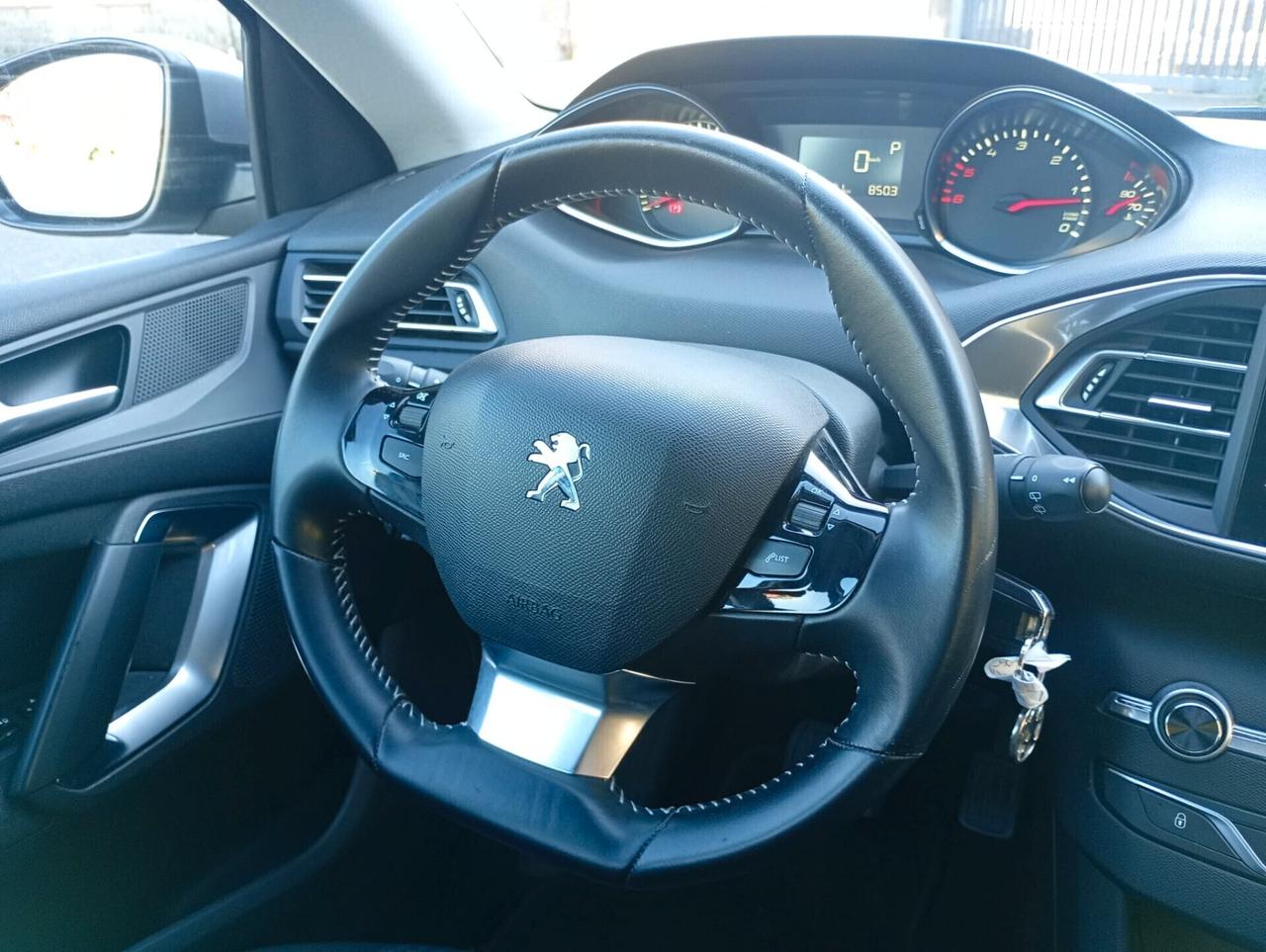 PEUGEOT 308 CAMBIO AUTOMATICO 1.6 DIESEL 2016