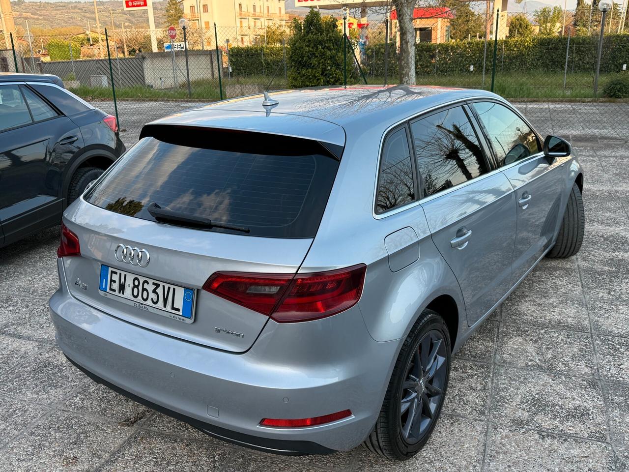 "PERFETTA" Audi A3 SPB S tronic g-tron FULL