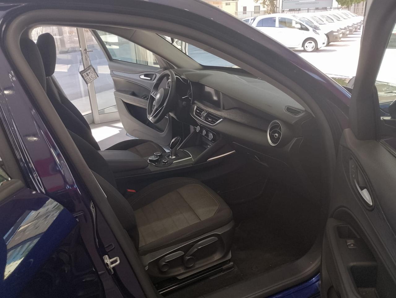 Alfa Romeo Stelvio 2.2 Turbodiesel 160 CV AT8 RWD Business