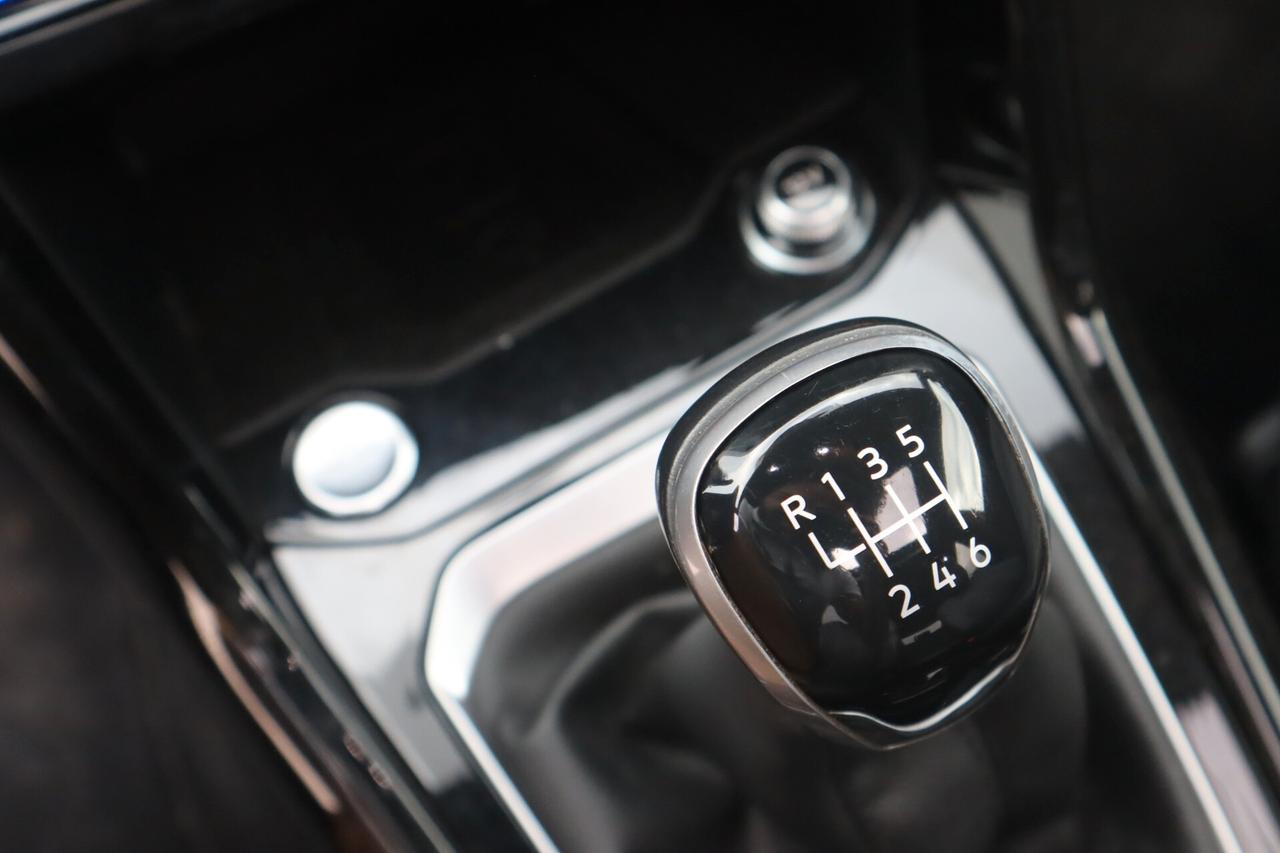 Volkswagen T-Roc Tua A SOLI 238€