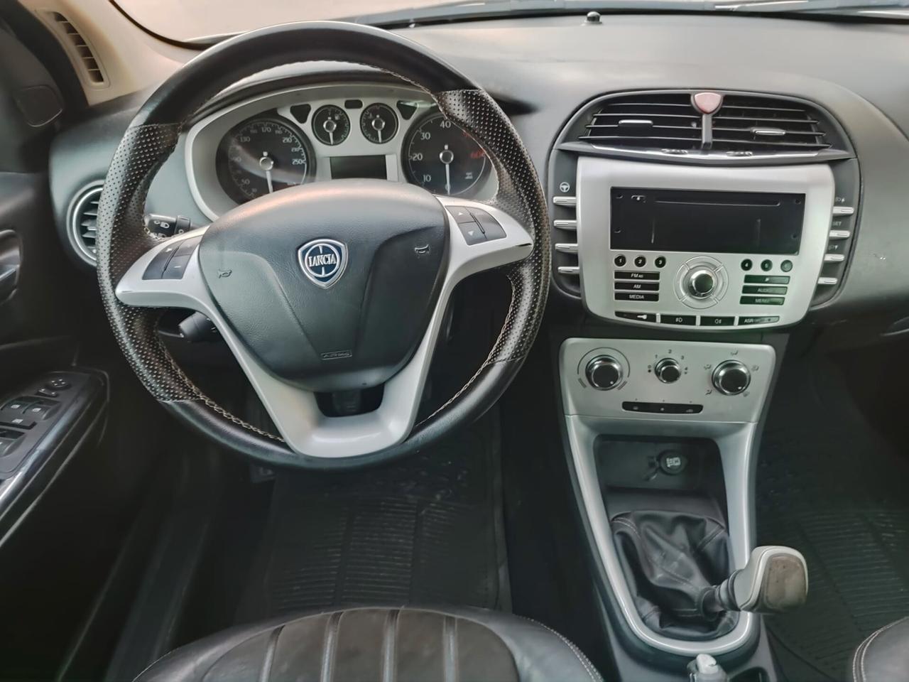 Lancia Delta 1.6 MJT DPF 2011!!