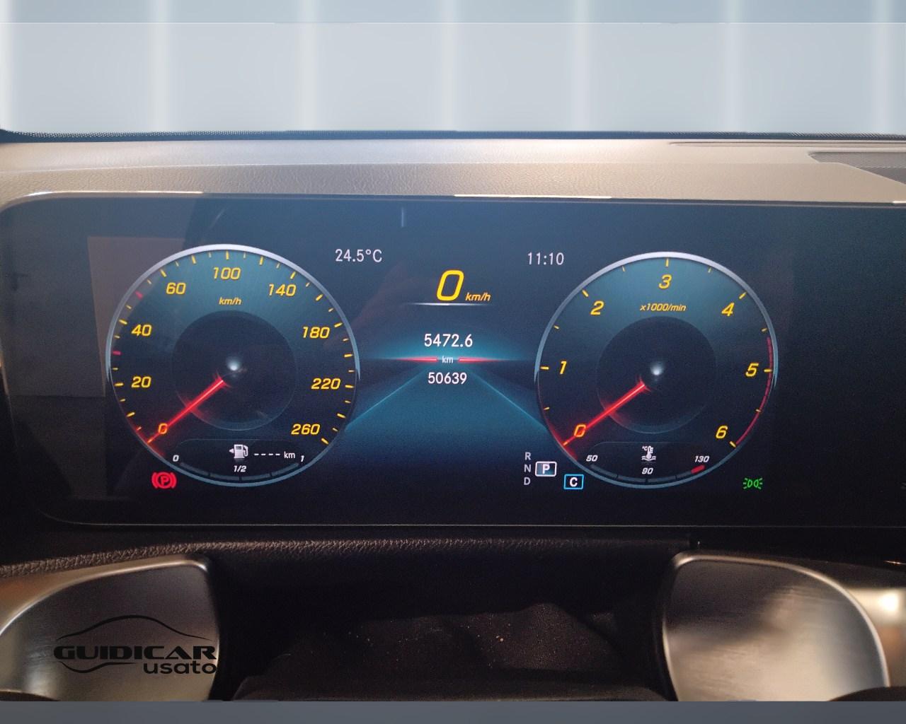 Mercedes-Benz GLB - X247 2019 - GLB 180 d Premium auto