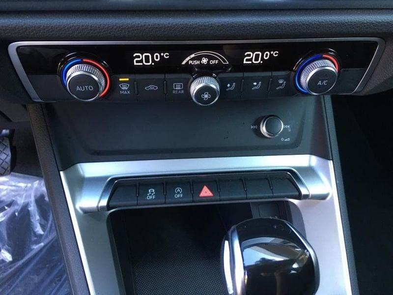 Audi Q3 35 TDI S-Tronic Business NAVI + PORTELLO ELETTRICO