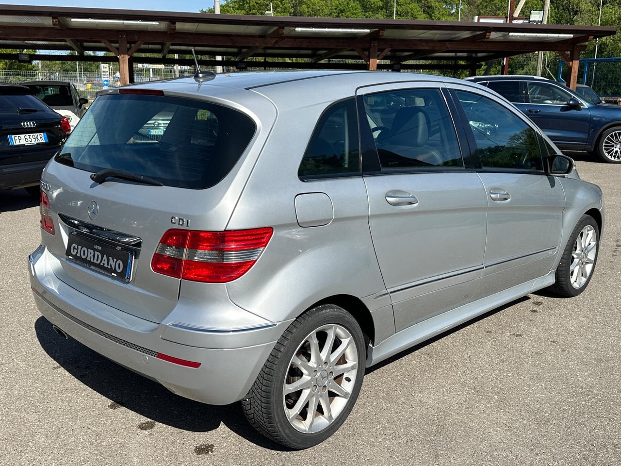 Mercedes-benz B 200 cdi automatico