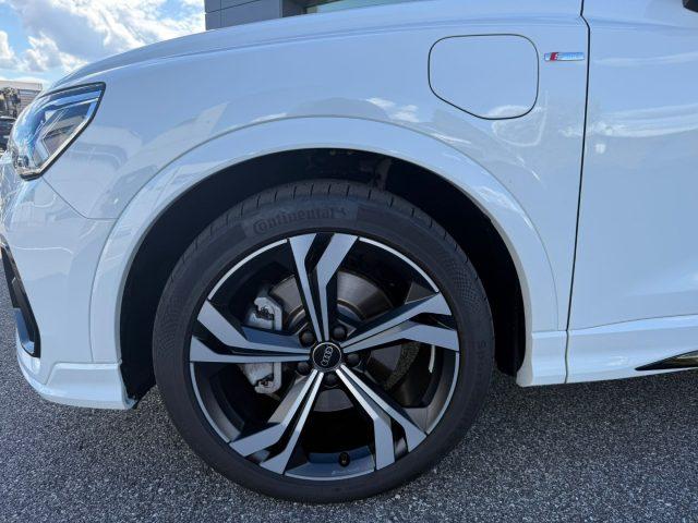 AUDI Q3 45 1.4 TFSI e S-tronic Identity Black S-LINE SLINE