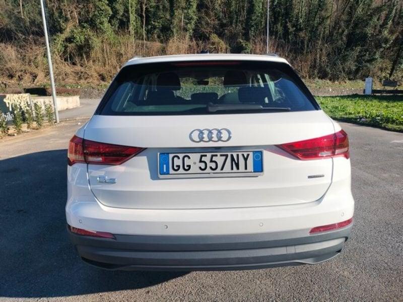 Audi Q3 35 TDI quattro S tronic Business