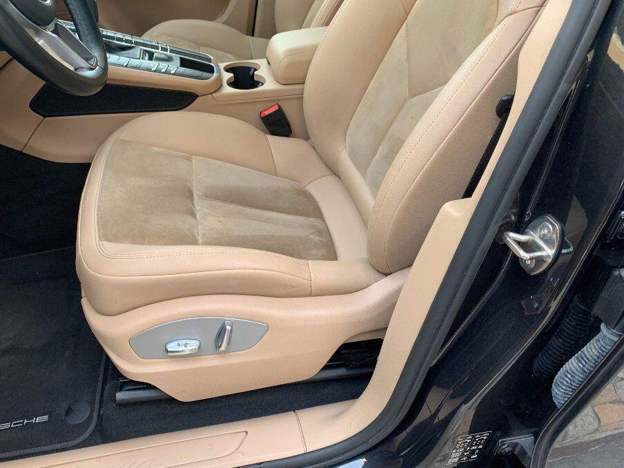Porsche Macan 2.0 -IVA ESPOSTA