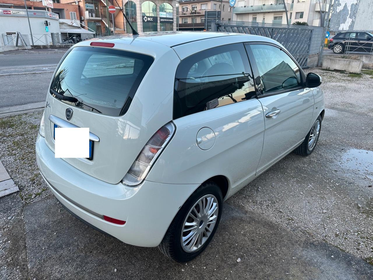 Lancia Ypsilon 1.4 Platino Ecochic GPL