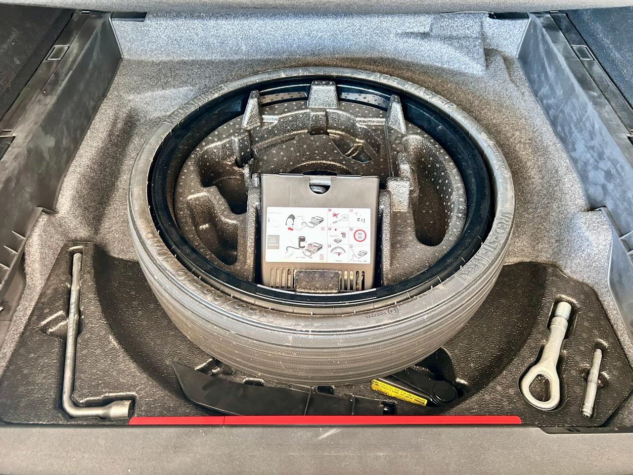 Mercedes-benz ML 63 AMG *DA COLLEZIONE*70.000KM*UNICO PROPRIETARIO*ITA*TAGLIANDATA*GARANTITA*DOPPIO TRENO GOMME*