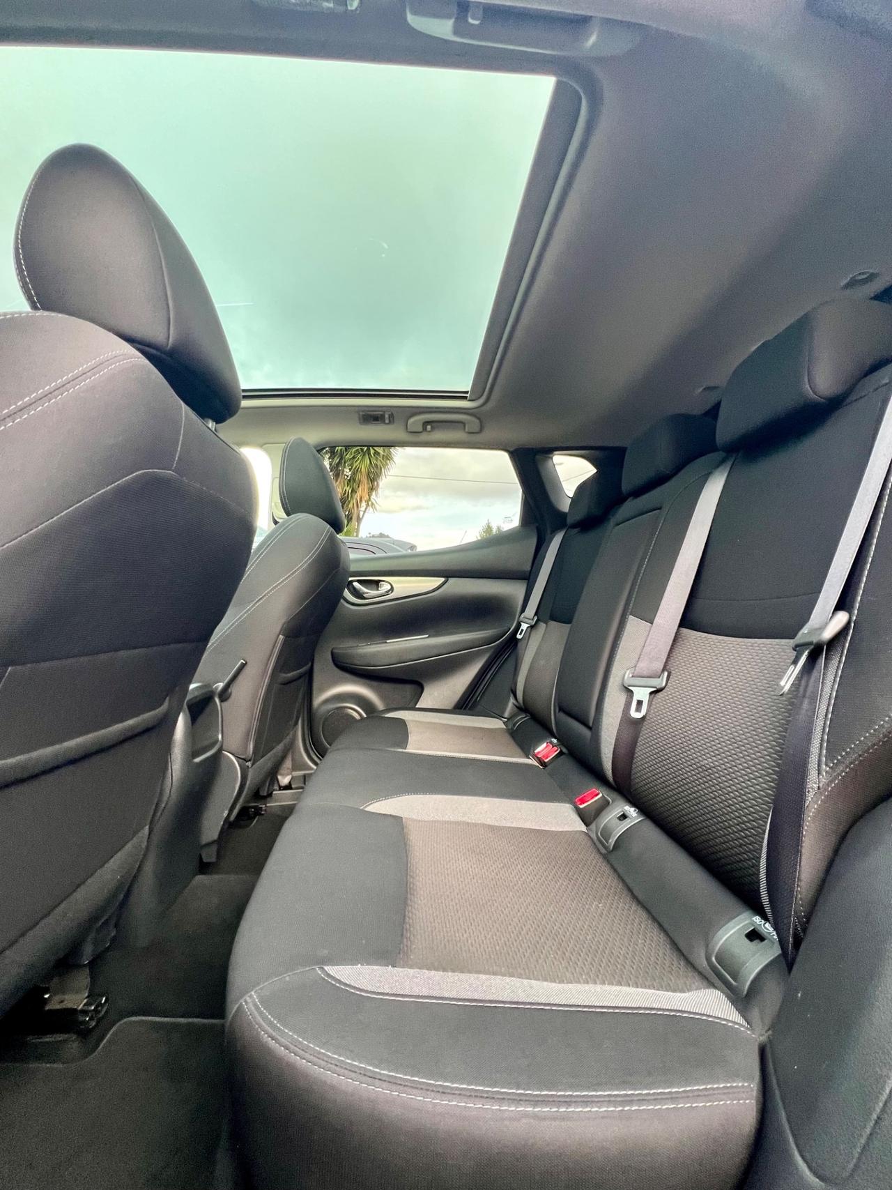 Nissan Qashqai 1.5 dCi Cambio Automatico Tekna Acc.Permute