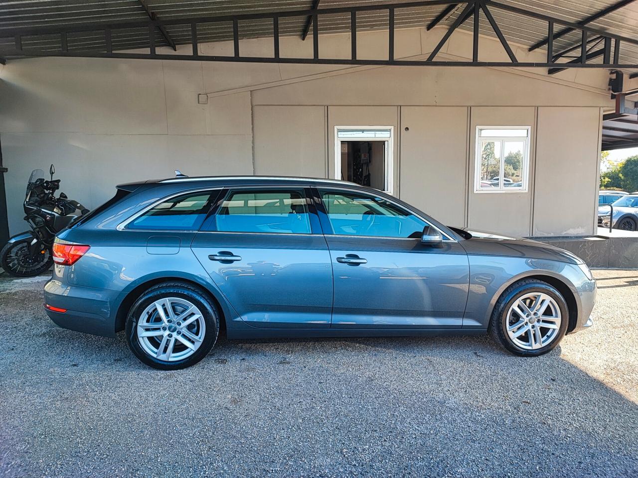 Audi A4 Avant 2.0 TDI 150 CV S tronic LINE EDITION