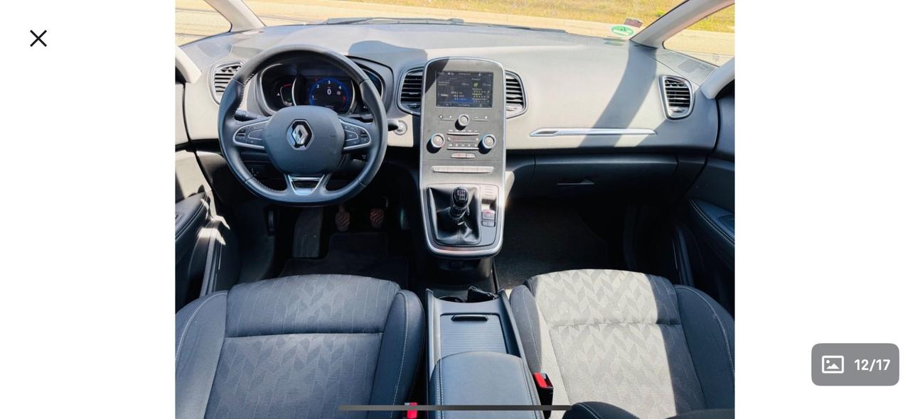 Renault Grand Scenic 7 posti 5 anni di garanzia