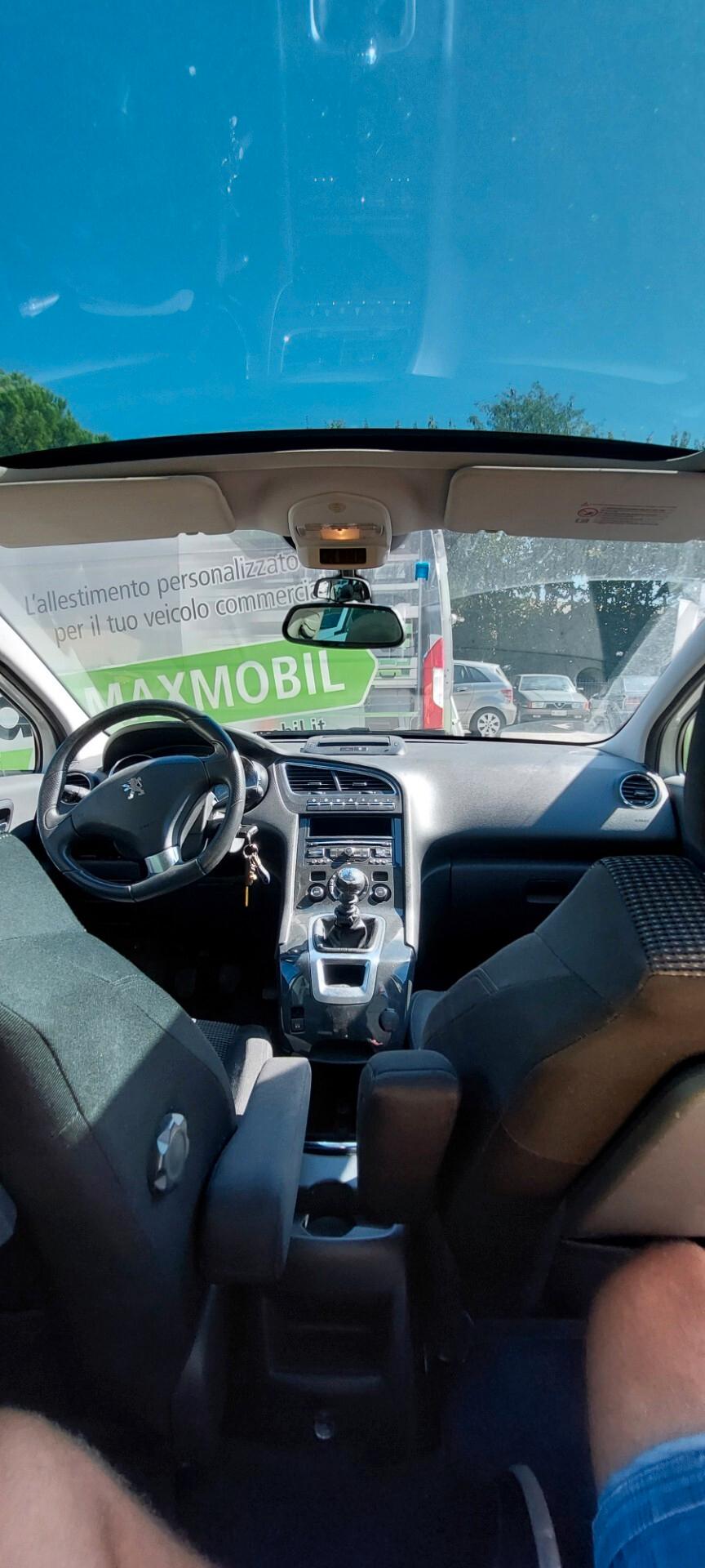 Peugeot 5008 2.0 HDi 150CV Business