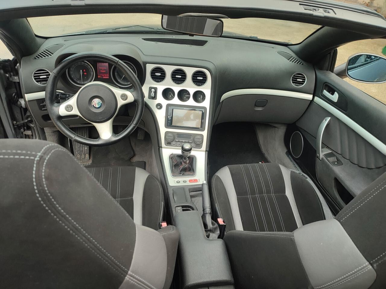 Alfa Romeo Spider 2.4 JTDm 210CV