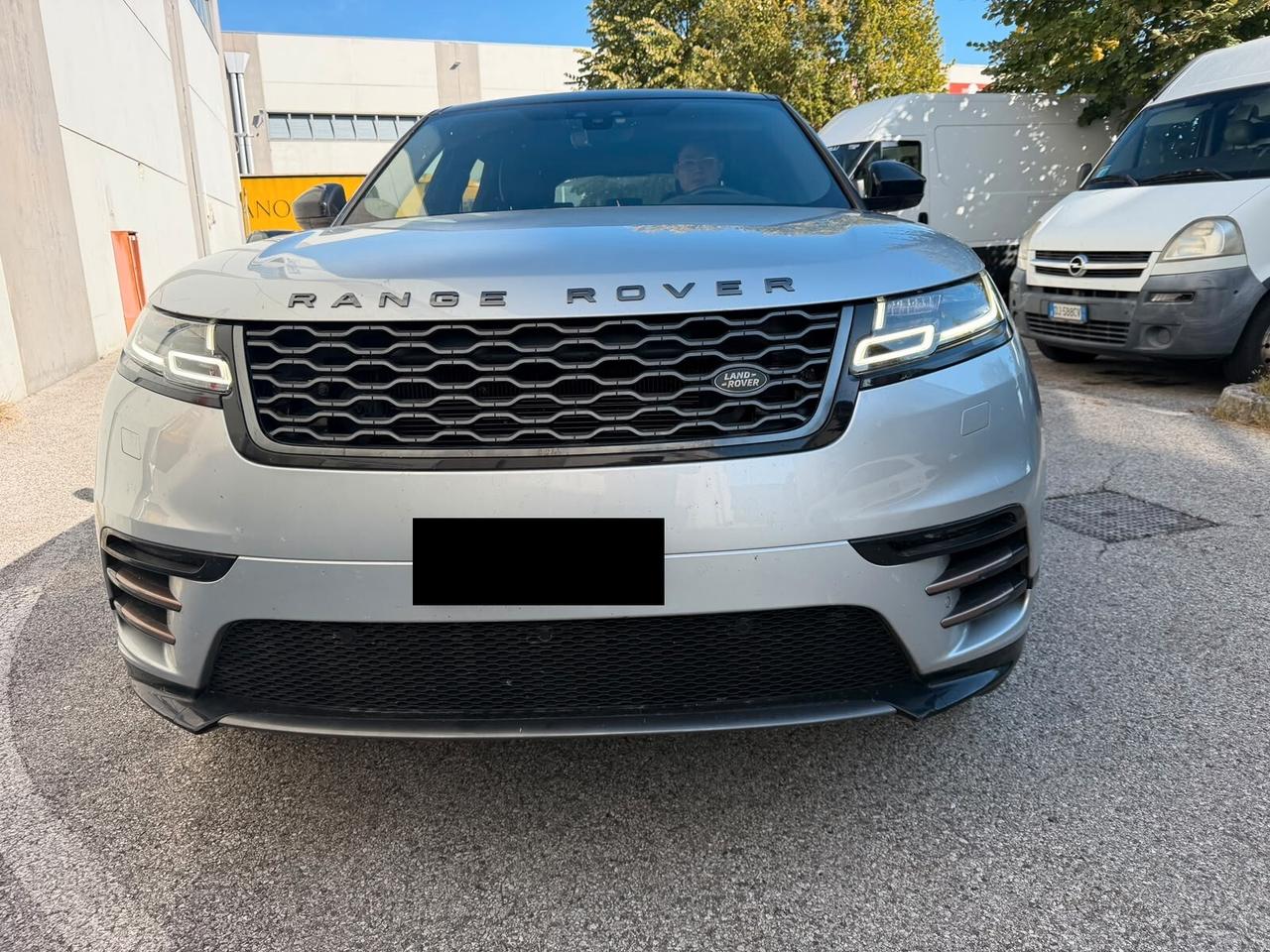 Land Rover Range Velar 2.0D I4 240 CV R-Dynamic