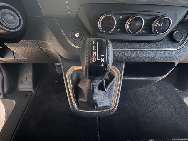 RENAULT Trafic BluedCi 9 POSTI 170CV EDC PC-TN SPACE Class IVA ES