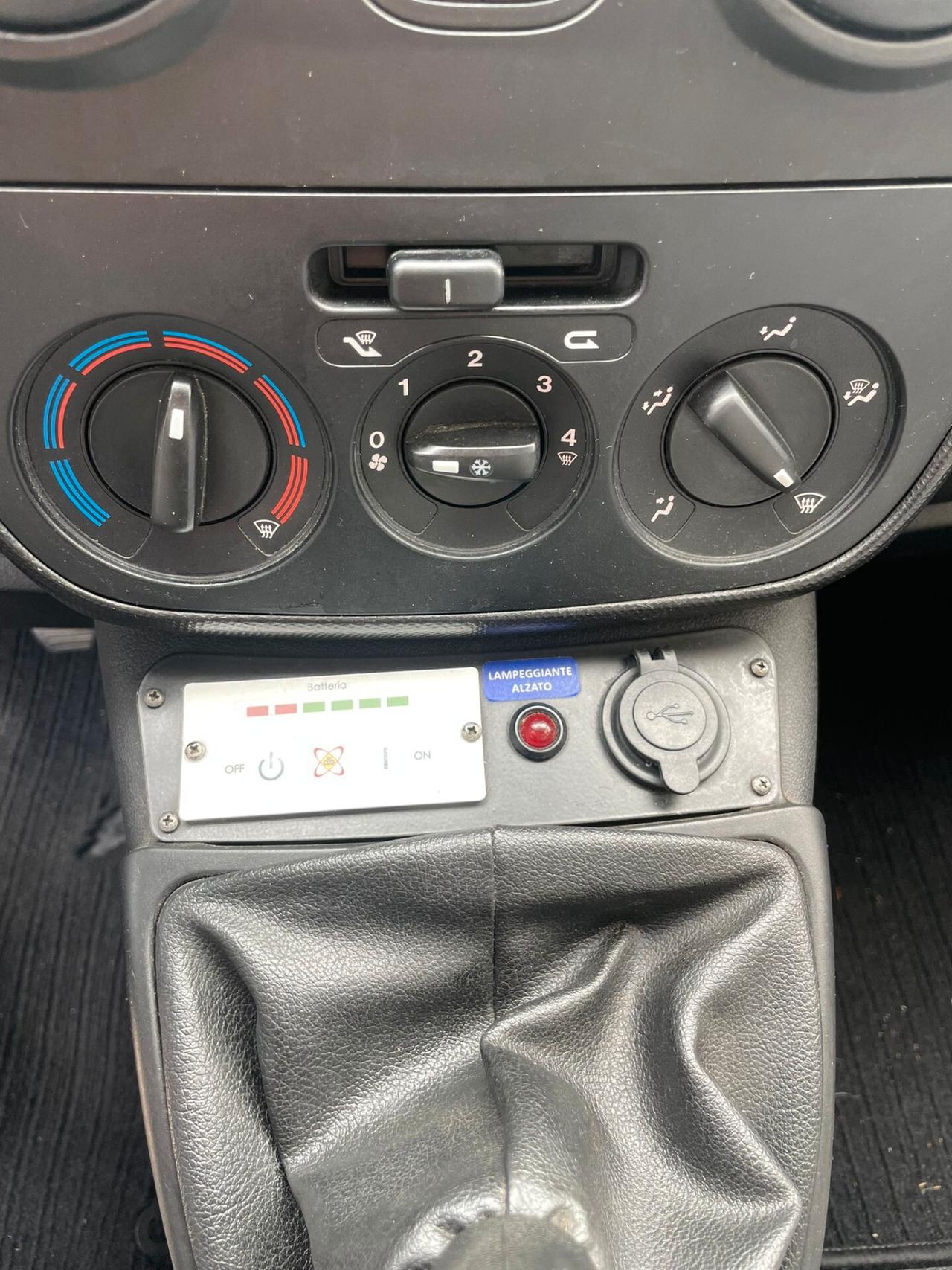 Fiat Fiorino 1.3 MJT 95CV Cargo Adventure