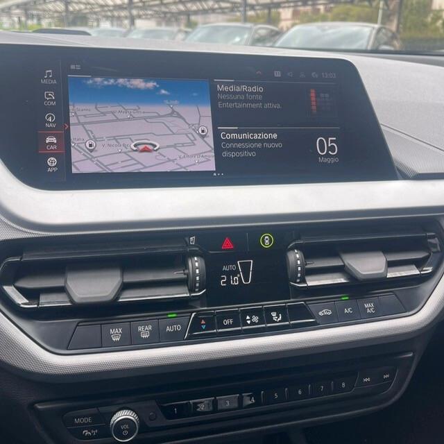 Bmw 116 116d 5p. Business Advantage
