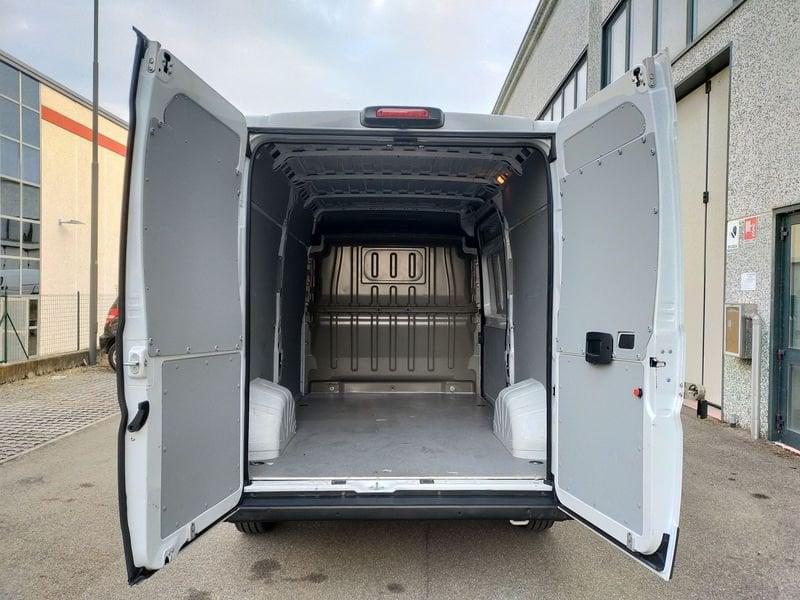 Peugeot Boxer Boxer 333 2.2 BlueHDi 140 S&S PM-TM L2H2