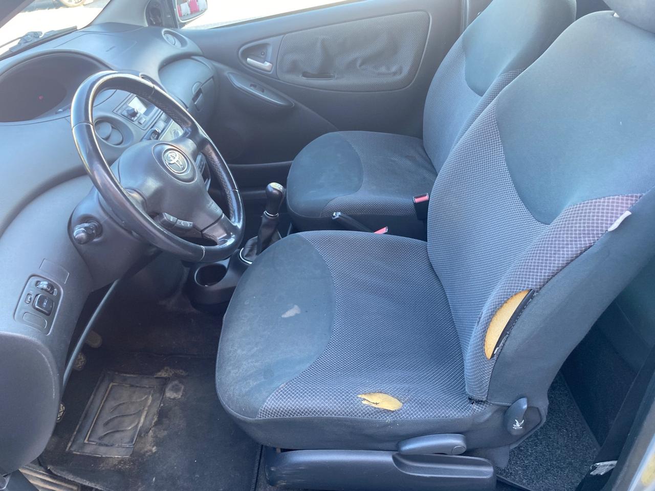 Toyota Yaris 1.0i 16V cat 3 porte