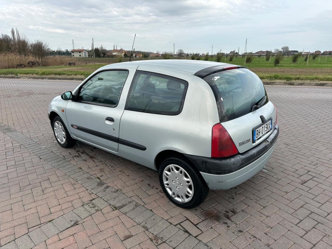 Renault Clio 1.2 cat 3 porte - OK NEOPATENTATI