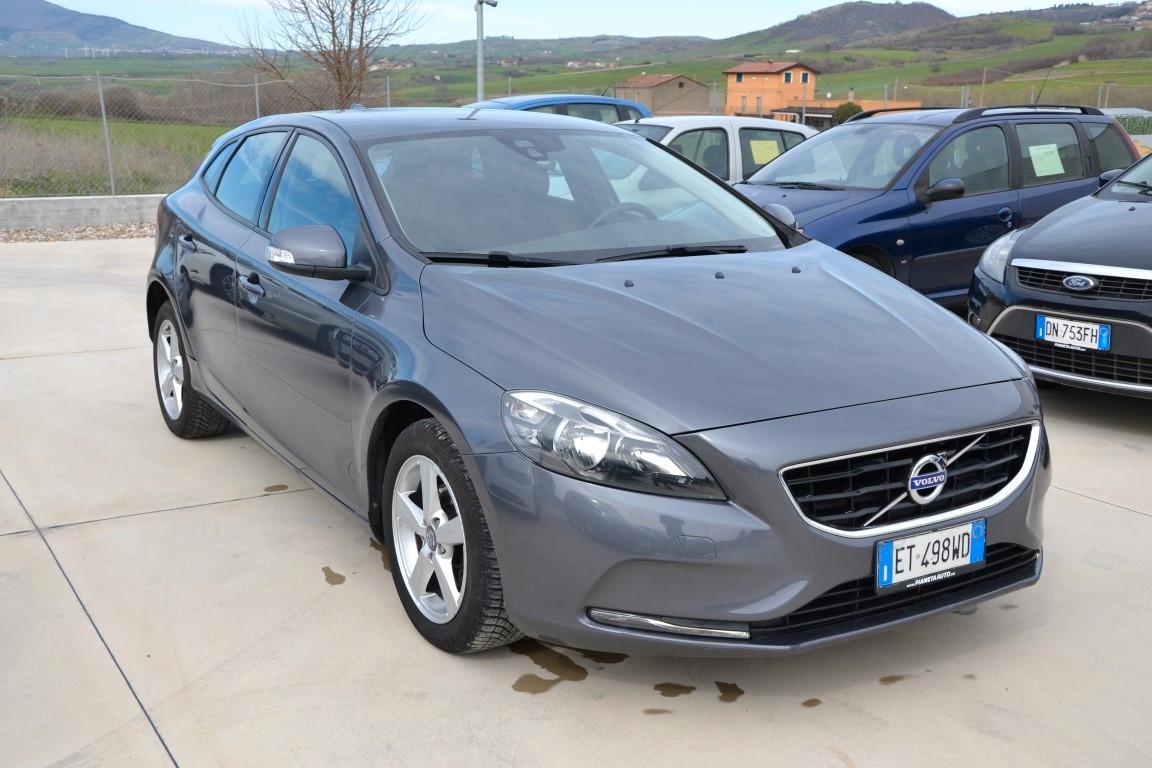 VOLVO V40 1.6 D2 BUSINESS - 2014